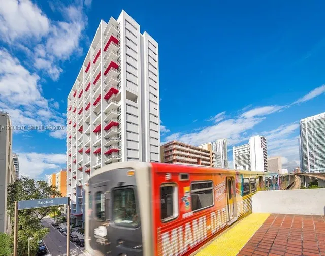 2-bedroom rental at 117 SW 10th Street #1704, Miami