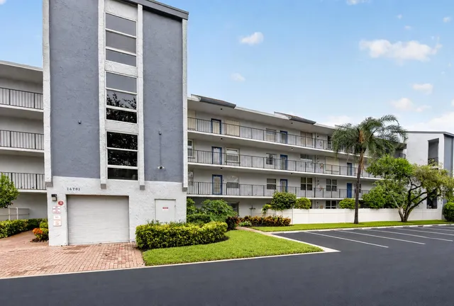 2-bedroom home at 14701 Cumberland Drive #2080, Delray Beach