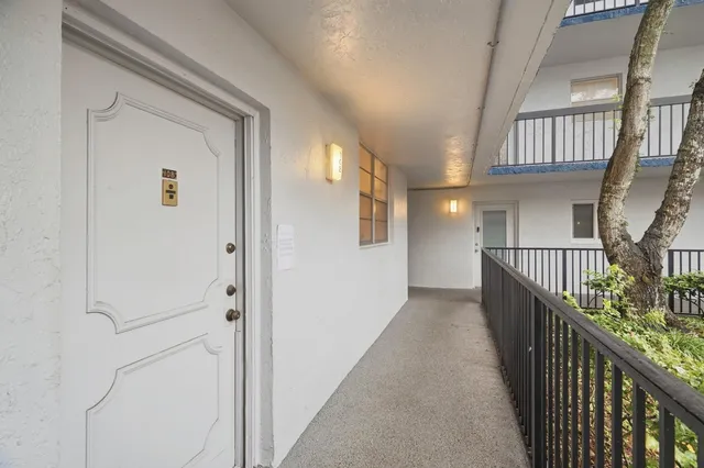 2-bedroom home at 3210 HOLIDAY SPRINGS Boulevard #2-108, Margate