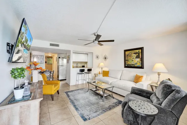 1-bedroom home at 1901 N Andrews Avenue #Apt 214, Wilton Manors