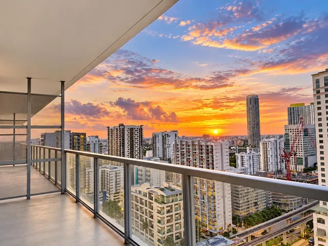 2-bedroom home at 1111 SW 1st Avenue #2823-N, Miami