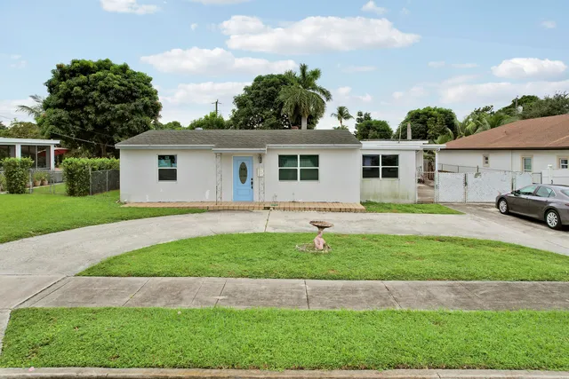 3-bedroom home at 1008 Francis Street, West Palm Beach