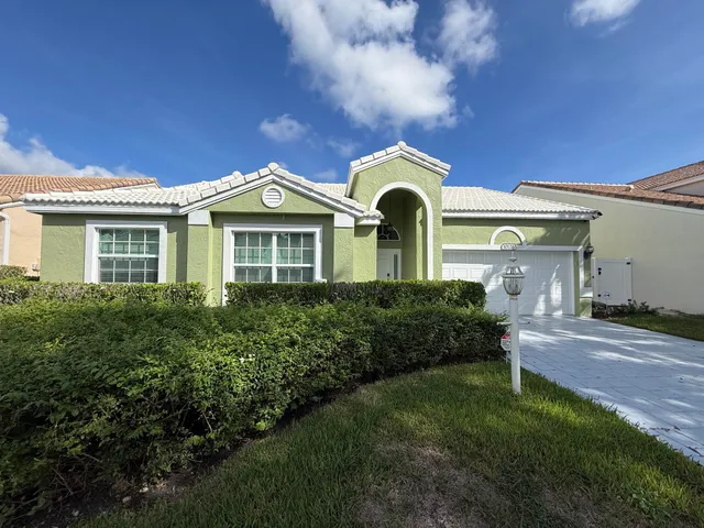 3-bedroom rental at 10126 Caoba Street, Palm Beach Gardens
