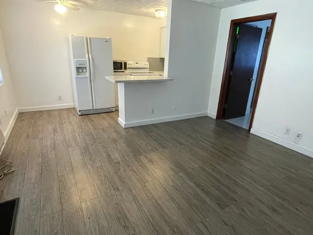 1-bedroom rental at 930 NE 17TH Terrace NE #1-5, Fort Lauderdale