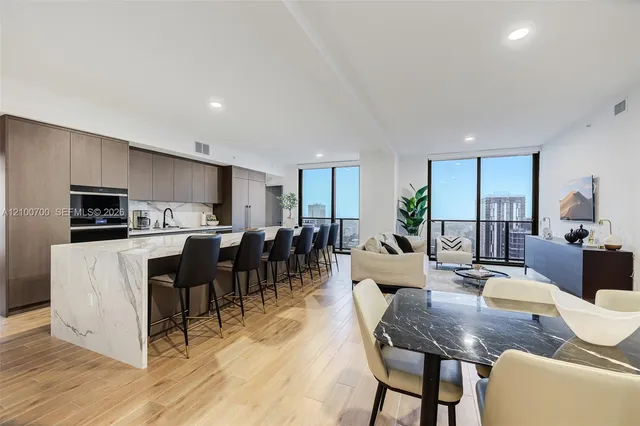 4-bedroom home at 398 NE 5th Street #3718-3719, Miami
