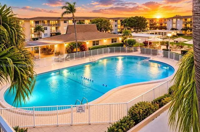 1-bedroom home at 17001 NE 13th Avenue #211, Miami