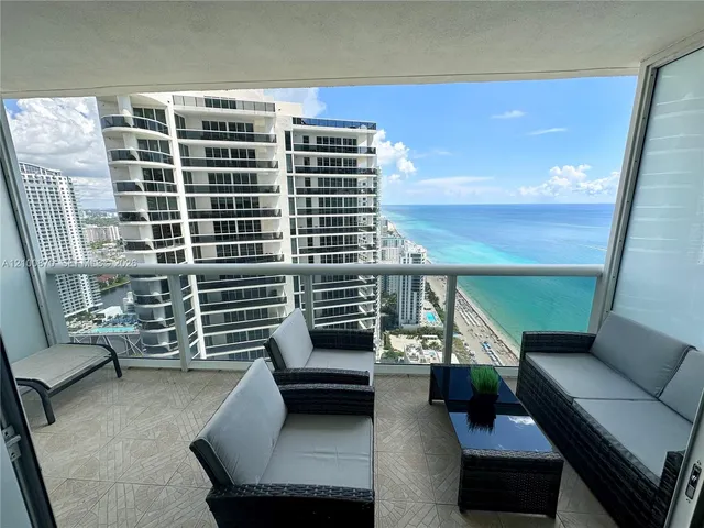 1-bedroom home at 1830 N Ocean Drive #4109, Hallandale Beach