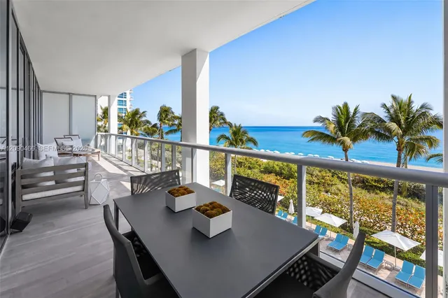 2-bedroom home at 6799 Collins Avenue #305, Miami Beach