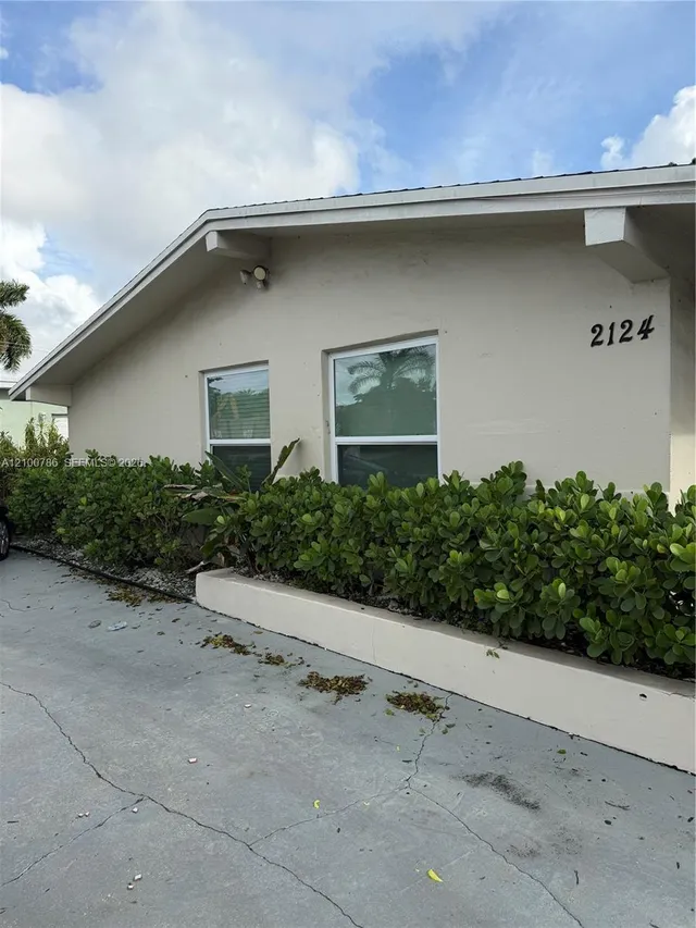 2-bedroom rental at 2124 NW 7th Court #2, Fort Lauderdale
