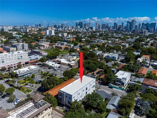 2-bedroom rental at 850 SW 14th Avenue #2, Miami