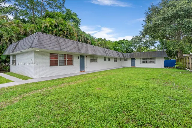 3-bedroom rental at 4546 SW 51st Street #4546, Dania Beach