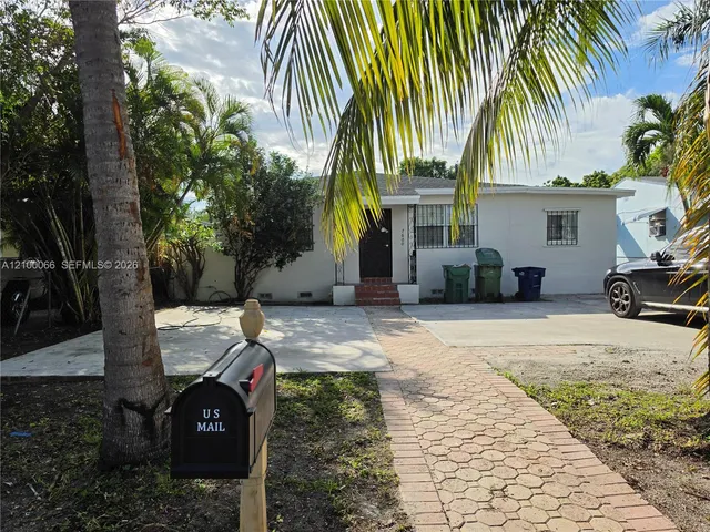 4-bedroom rental at 7600 NW 12th Avenue #7600, Miami