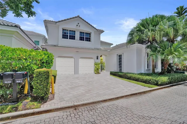5-bedroom rental at 3690 NE 199th Street, Aventura