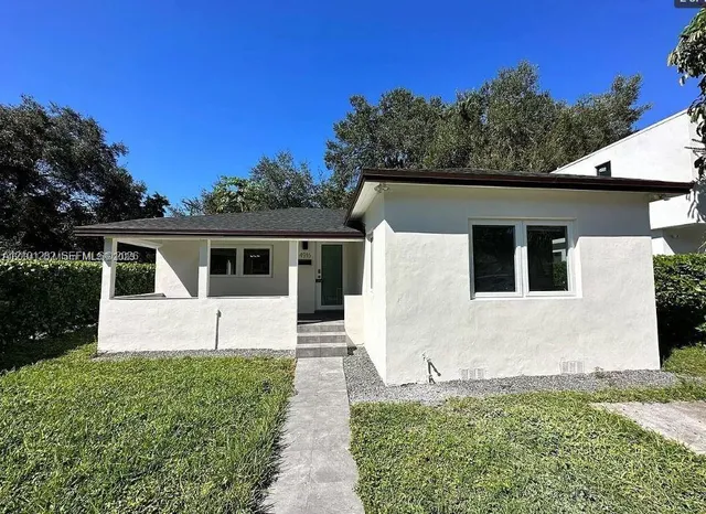 3-bedroom rental at 4916 Washington Drive, Coral Gables