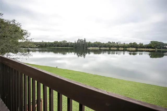3-bedroom rental at 4211 S Pine Island Road, Davie