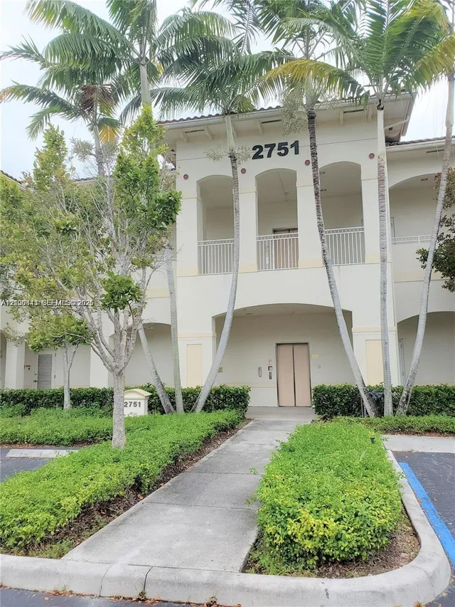 Commercial at 2751 Executive Park Drive #202, Weston