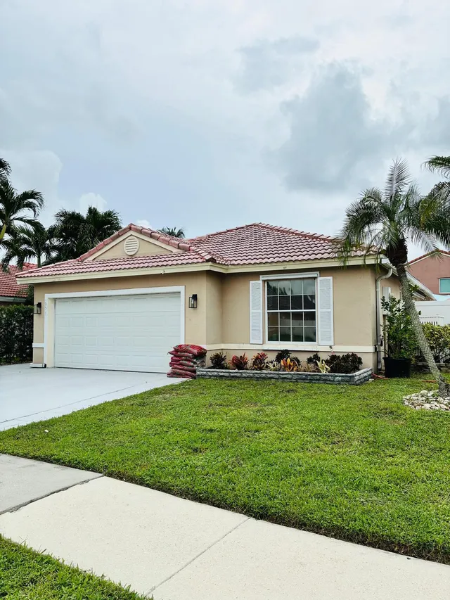 3-bedroom home at 1051 NW 191ST Avenue, Pembroke Pines