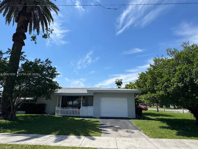 2-bedroom home at 91 Fronton Boulevard, Dania Beach