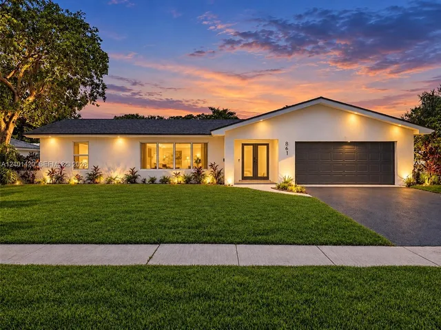 4-bedroom home at 861 NW 72nd Avenue, Plantation