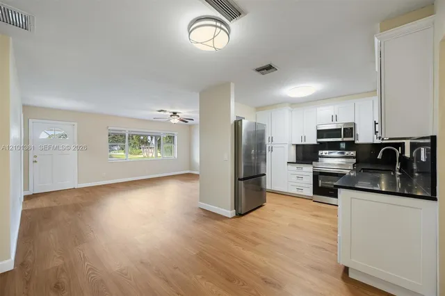 4-bedroom rental at 10 SW 11th Street, Deerfield Beach