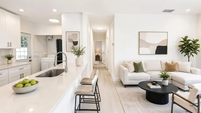 3-bedroom rental at 721 N 68th Terrace, Hollywood