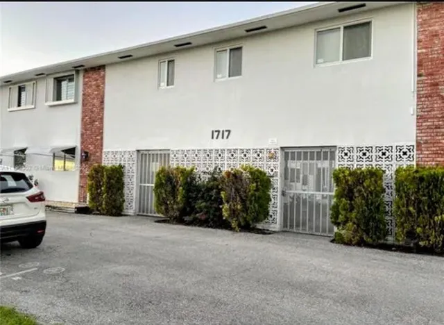 1-bedroom home at 1717 Rodman Street #18, Hollywood