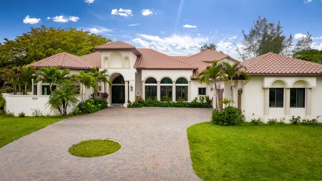 4-bedroom home at 2943 B Road, Loxahatchee Groves