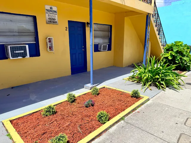 2-bedroom rental at 1007 N TAMARIND Avenue #Apt 2, West Palm Beach