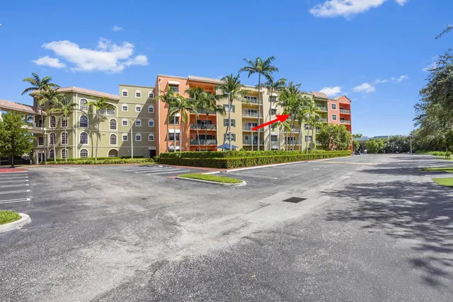 3-bedroom rental at 1650 Presidential Way #406, West Palm Beach