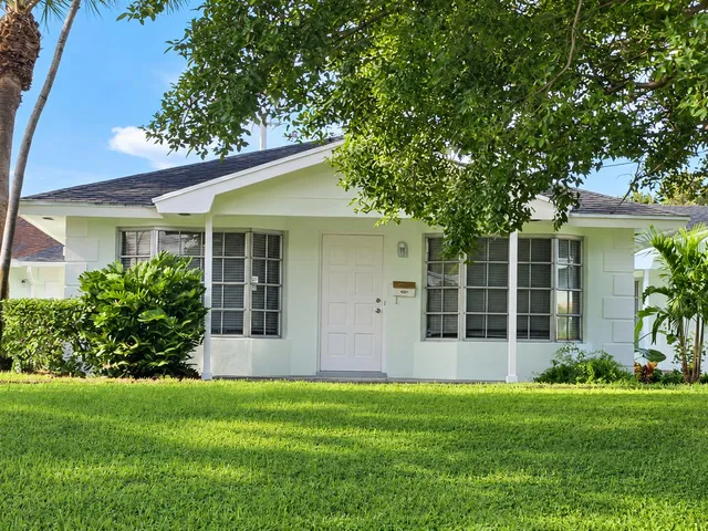 2-bedroom rental at 800 Ibis Way #4, North Palm Beach