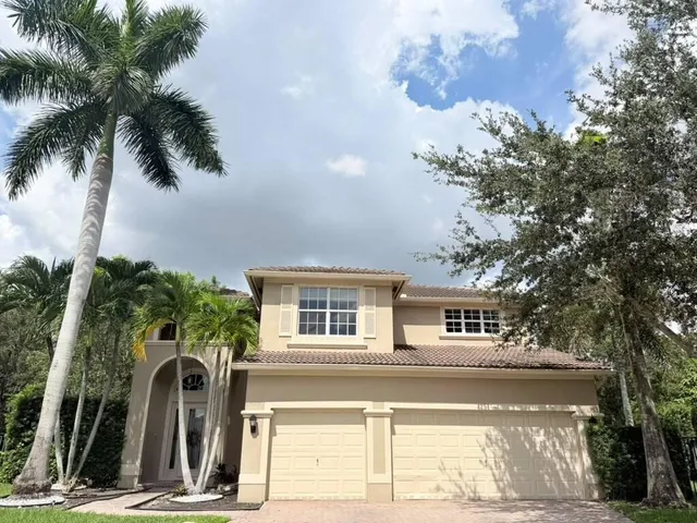 5-bedroom rental at 4251 E SENECA Avenue, Weston