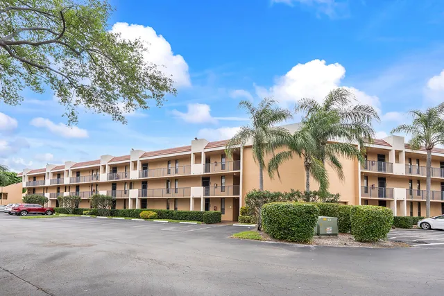 2-bedroom rental at 5828 CORAL LAKE Drive #304, Margate