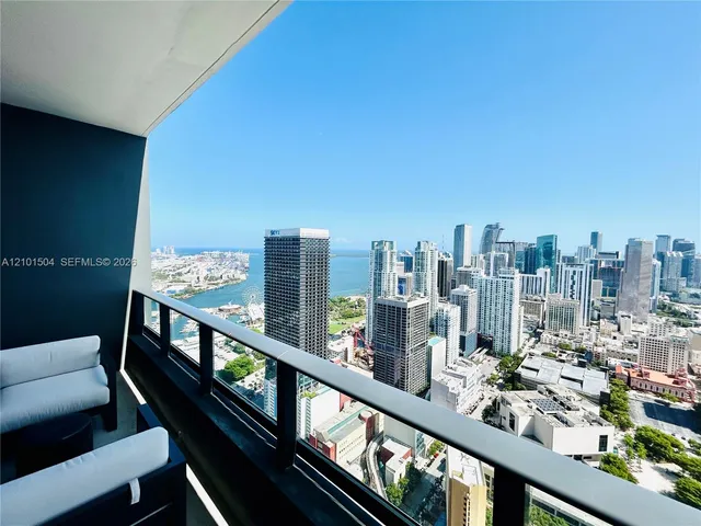 1-bedroom home at 601 NE 1st Avenue #LPH 4814, Miami