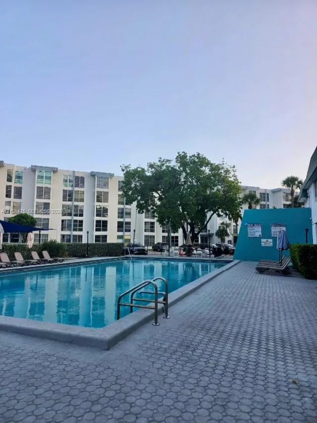 1-bedroom home at 17560 Atlantic Boulevard #207, Sunny Isles Beach