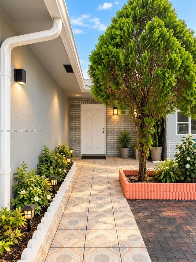 4-bedroom home at 8730 Taft Street, Pembroke Pines