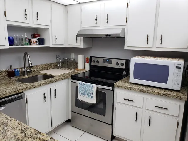 1-bedroom home at 4160 Inverrary Drive #505, Lauderhill
