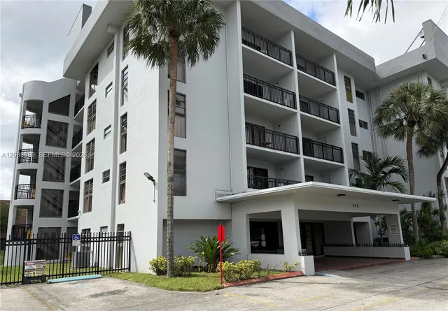 2-bedroom home at 650 NE 149th Street #406A, Miami