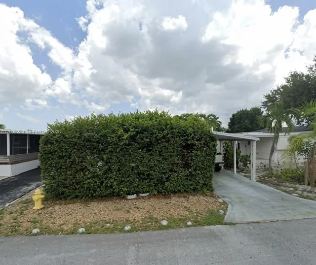 2-bedroom home at 5550 SW 32nd Terrace, Dania Beach