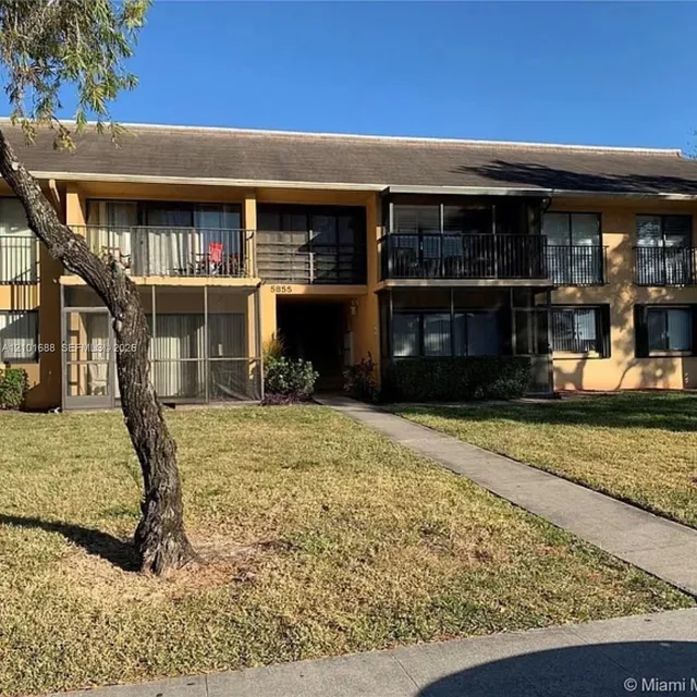2-bedroom home at 5855 Washington Street #90, Hollywood