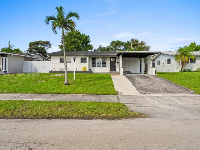 3-bedroom home at 231 SW 28th Terrace, Fort Lauderdale