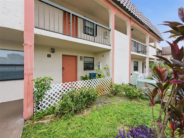 2-bedroom home at 821 NE 207th Lane #1-103, Miami