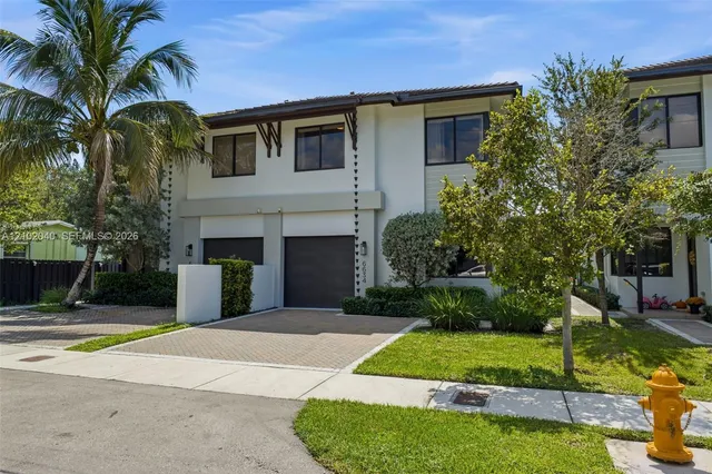 4-bedroom home at 6634 SW 84th Street #6634, Miami
