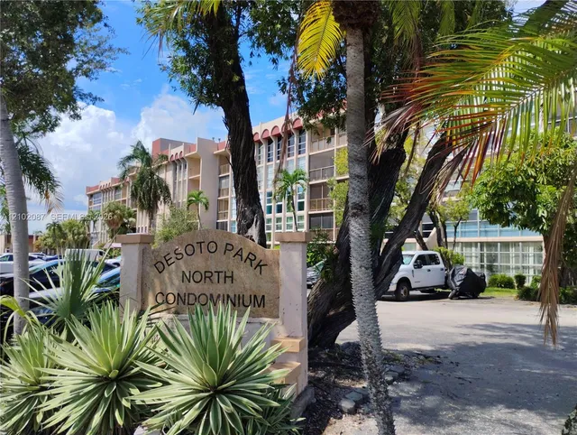 2-bedroom home at 2101 Atlantic Shores Boulevard #504, Hallandale Beach