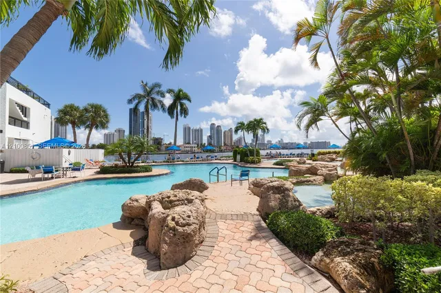 2-bedroom home at 19195 NE 36th Court #802, Aventura