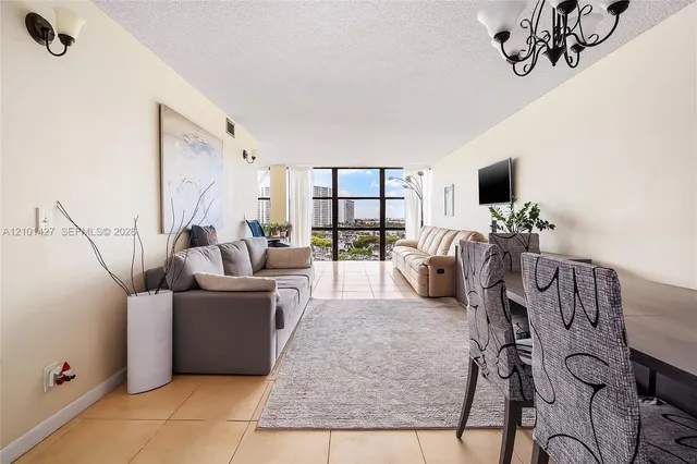 1-bedroom rental at 800 Parkview Drive #901, Hallandale Beach