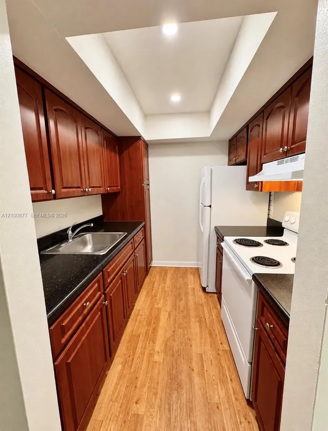 1-bedroom rental at 1213 SE 1st Street #3, Fort Lauderdale