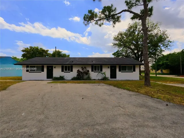 2-bedroom rental at 4946 Serafica Drive #18, Lake Worth