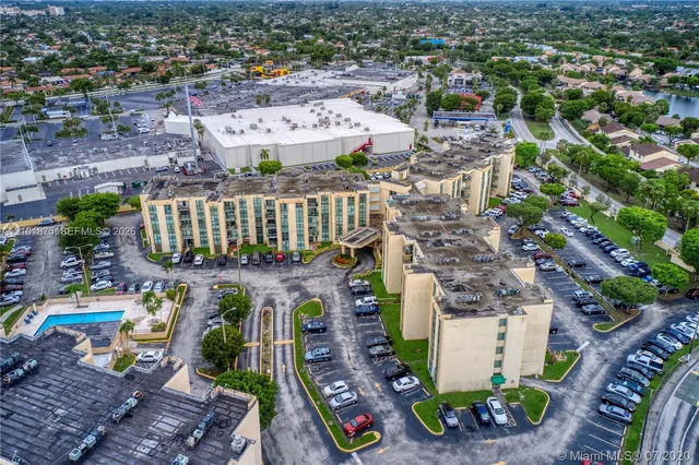 3-bedroom rental at 2055 SW 122nd Avenue #410, Miami