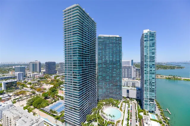 3-bedroom rental at 501 NE 31st Street #601, Miami