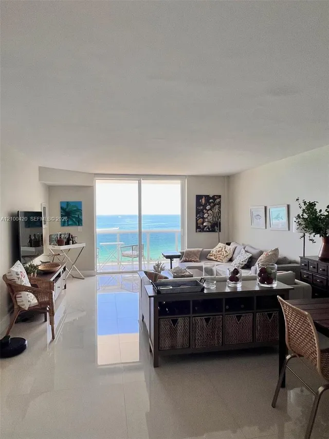 2-bedroom rental at 10275 Collins Avenue #1420, Bal Harbour